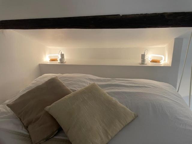 Cosy Avec Mezzanine Apartment *
